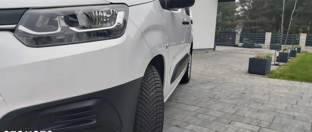Toyota Proace City Verso cena 72900 przebieg: 65573, rok produkcji 2020 z Oborniki małe 497
